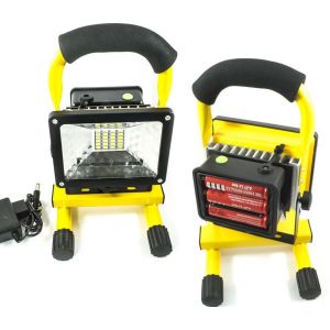 Faro ricaricabile faretto impermeabile led luce bianca 30w emergenza portatile