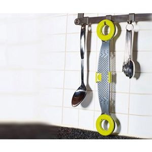 Scolapasta pieghevole in acciaio inox facile da usare e da riporre.